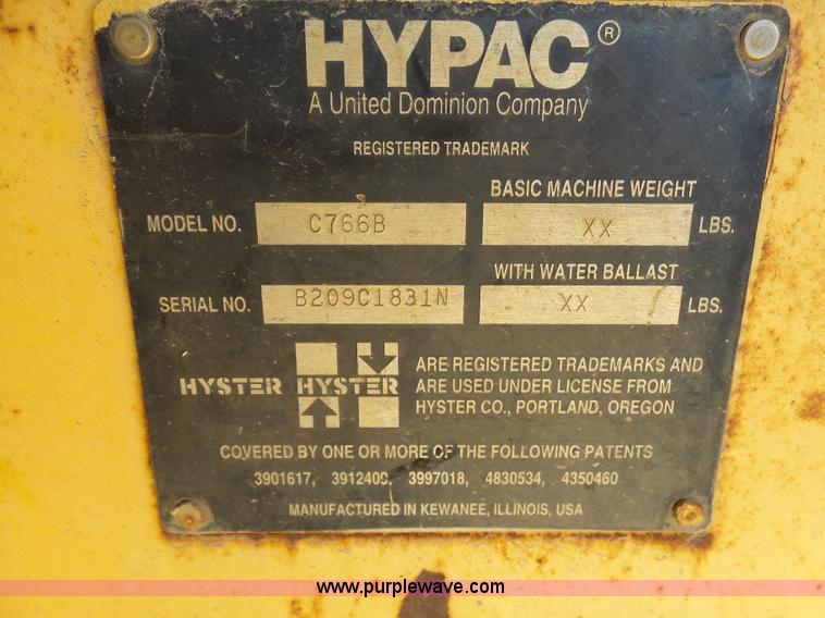 image for item G3752 Hyster C766B vibratory double drum roller