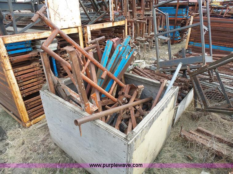 image for item J1668 Assorted masonry scaffolding