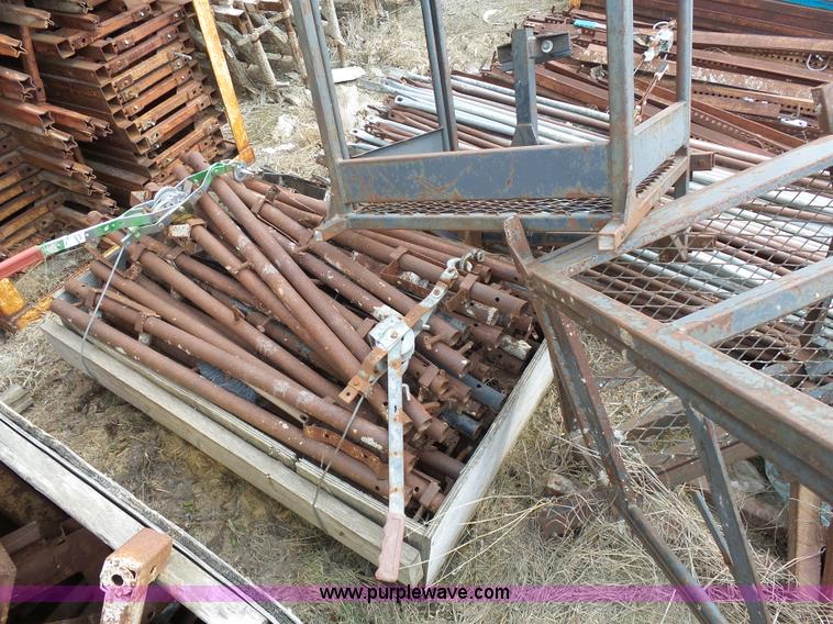 image for item J1668 Assorted masonry scaffolding