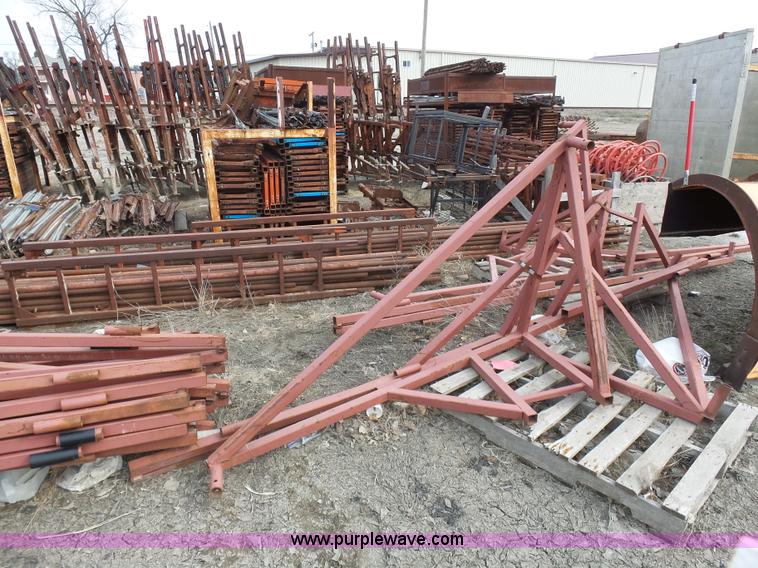 image for item J1668 Assorted masonry scaffolding