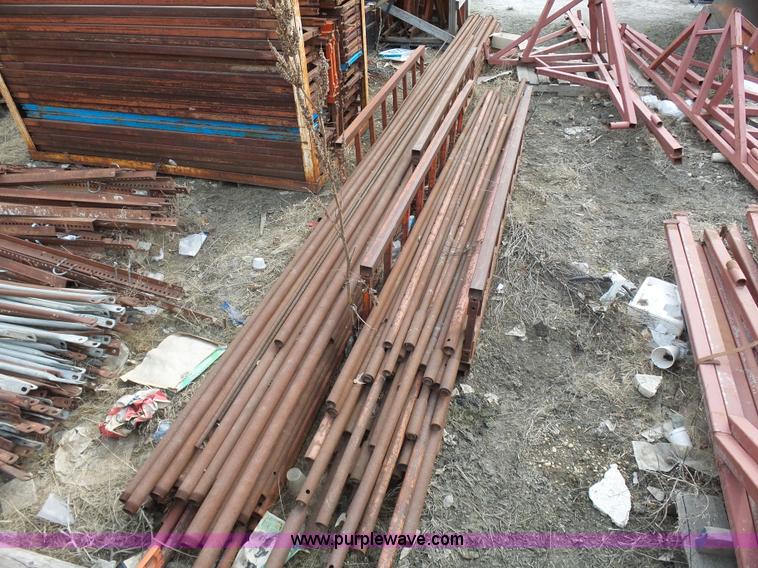 image for item J1668 Assorted masonry scaffolding