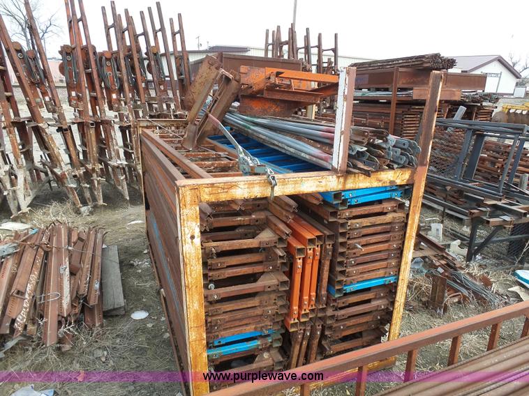 image for item J1668 Assorted masonry scaffolding