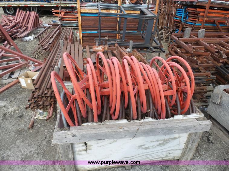 image for item J1668 Assorted masonry scaffolding