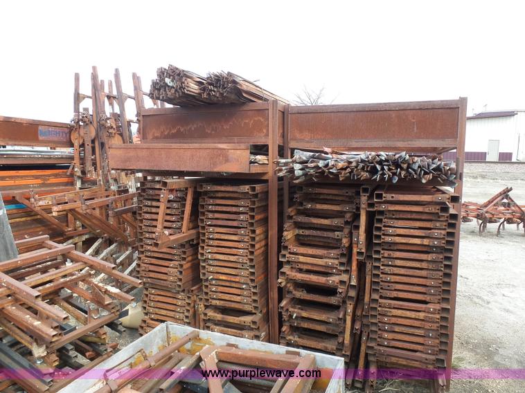 image for item J1668 Assorted masonry scaffolding