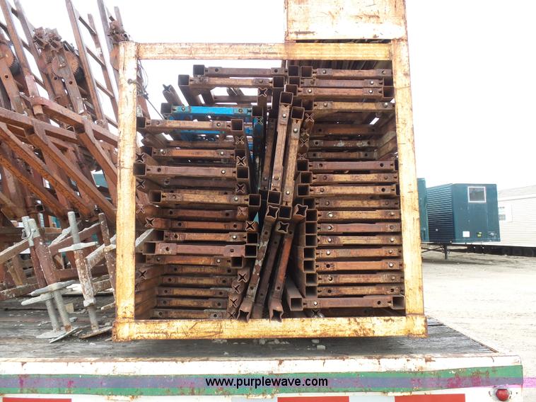 image for item J1668 Assorted masonry scaffolding
