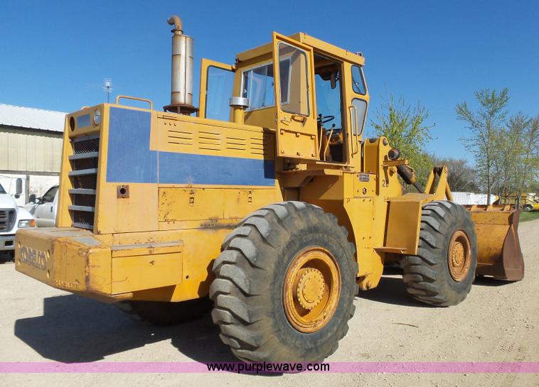 image for item J4981 Kobelco LK700A wheel loader