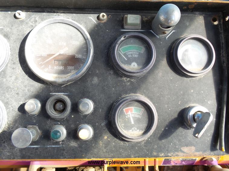 image for item J4981 Kobelco LK700A wheel loader