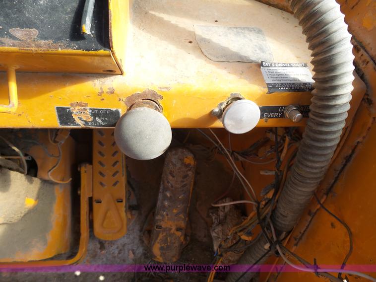 image for item J4981 Kobelco LK700A wheel loader