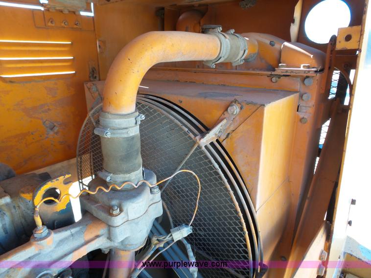 image for item J4981 Kobelco LK700A wheel loader