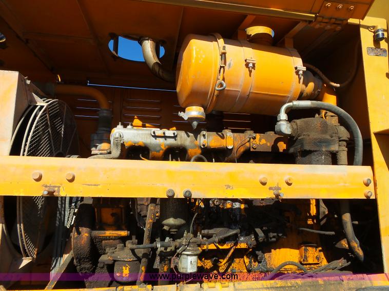 image for item J4981 Kobelco LK700A wheel loader