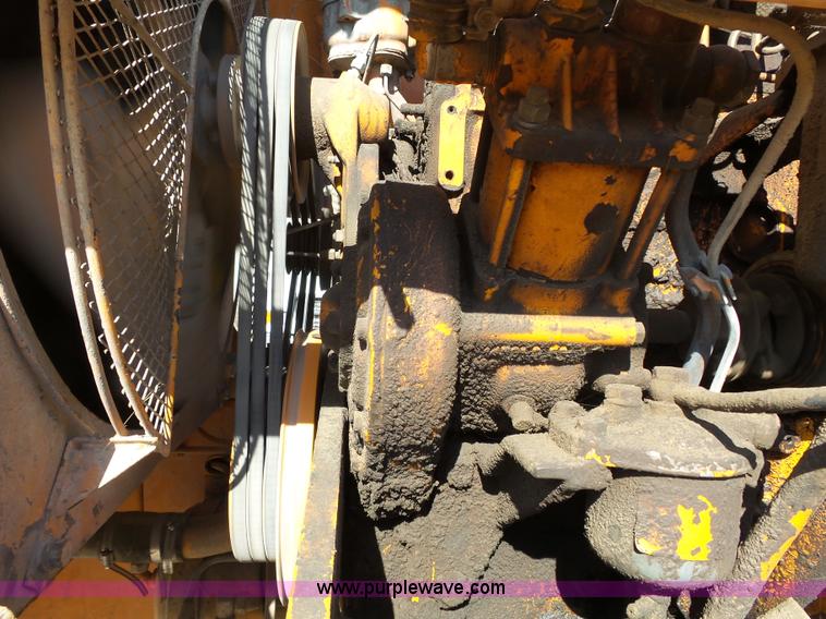 image for item J4981 Kobelco LK700A wheel loader