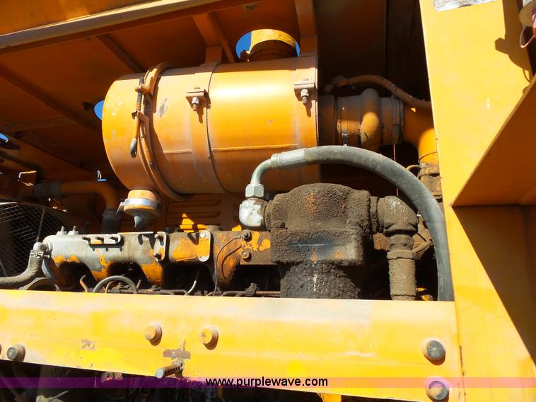 image for item J4981 Kobelco LK700A wheel loader