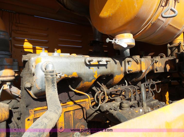 image for item J4981 Kobelco LK700A wheel loader