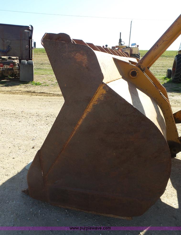 image for item J4981 Kobelco LK700A wheel loader