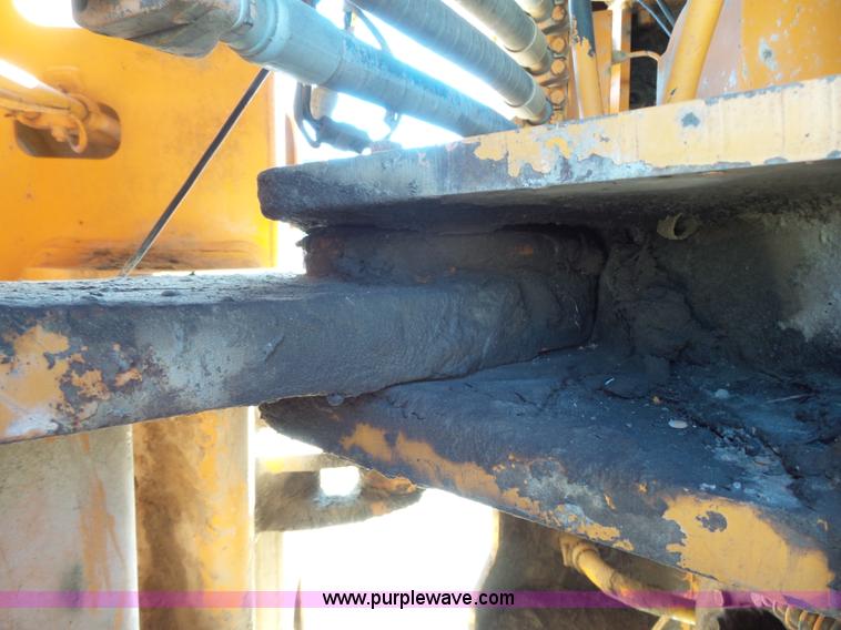 image for item J4981 Kobelco LK700A wheel loader