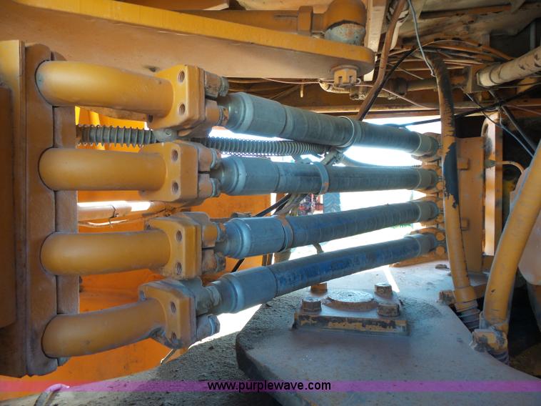 image for item J4981 Kobelco LK700A wheel loader