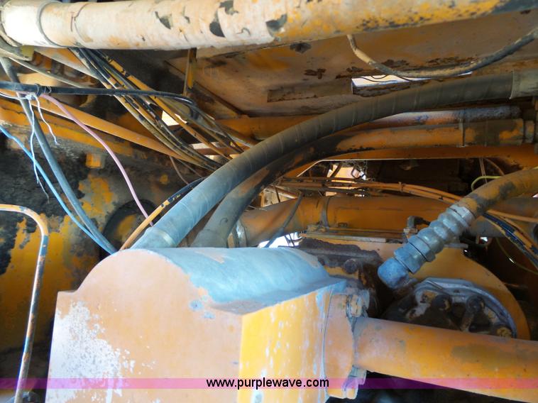 image for item J4981 Kobelco LK700A wheel loader