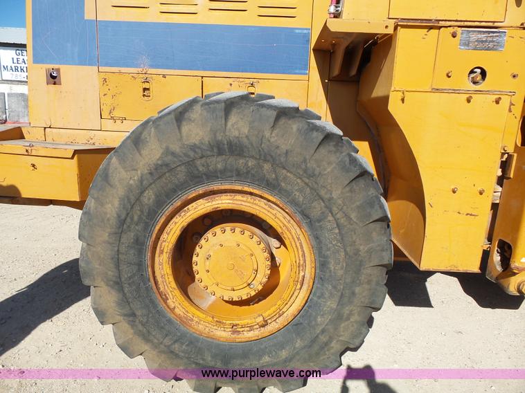 image for item J4981 Kobelco LK700A wheel loader