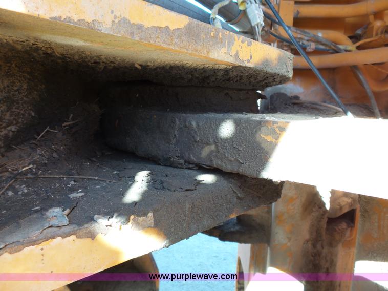 image for item J4981 Kobelco LK700A wheel loader