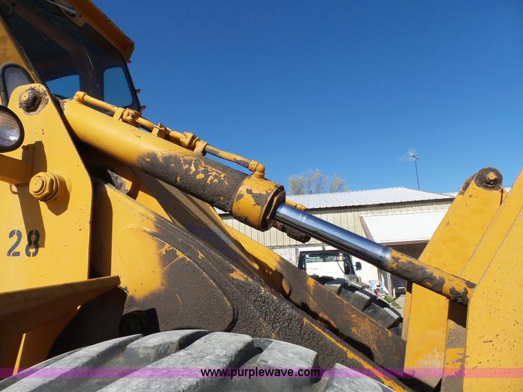 image for item J4981 Kobelco LK700A wheel loader
