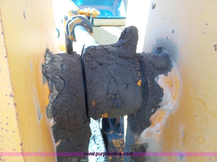 image for item J4981 Kobelco LK700A wheel loader