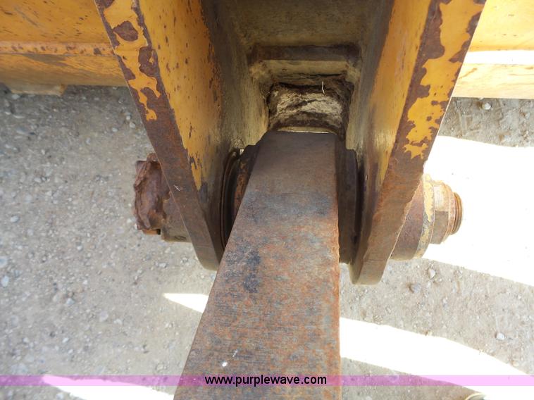 image for item J4981 Kobelco LK700A wheel loader