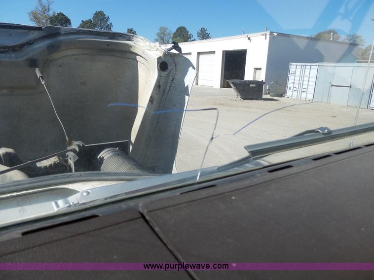 image for item J4985 1986 International F1954 dump truck