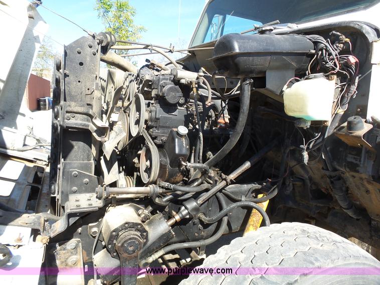 image for item J4985 1986 International F1954 dump truck