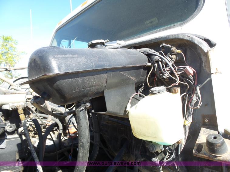 image for item J4985 1986 International F1954 dump truck