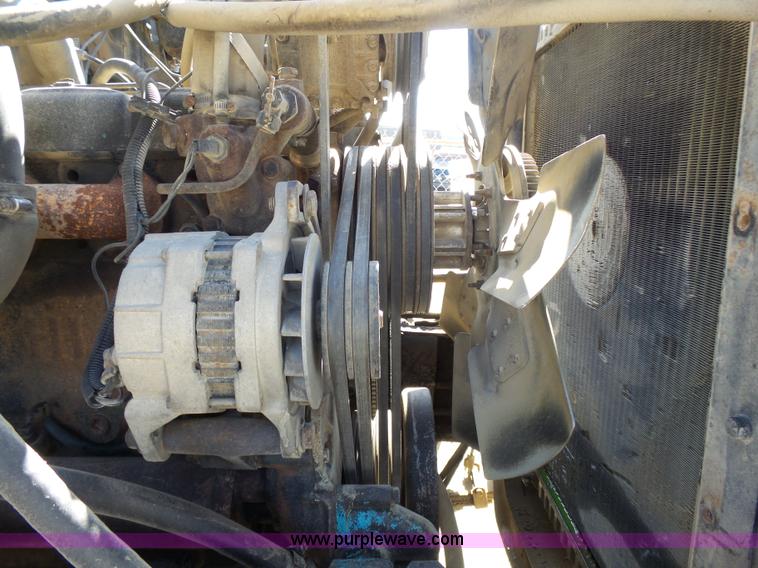 image for item J4985 1986 International F1954 dump truck