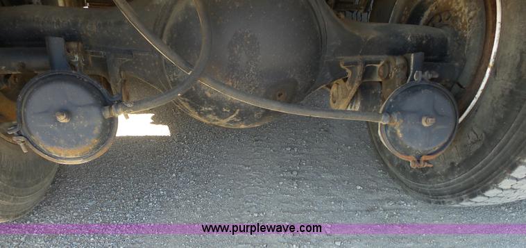 image for item J4985 1986 International F1954 dump truck