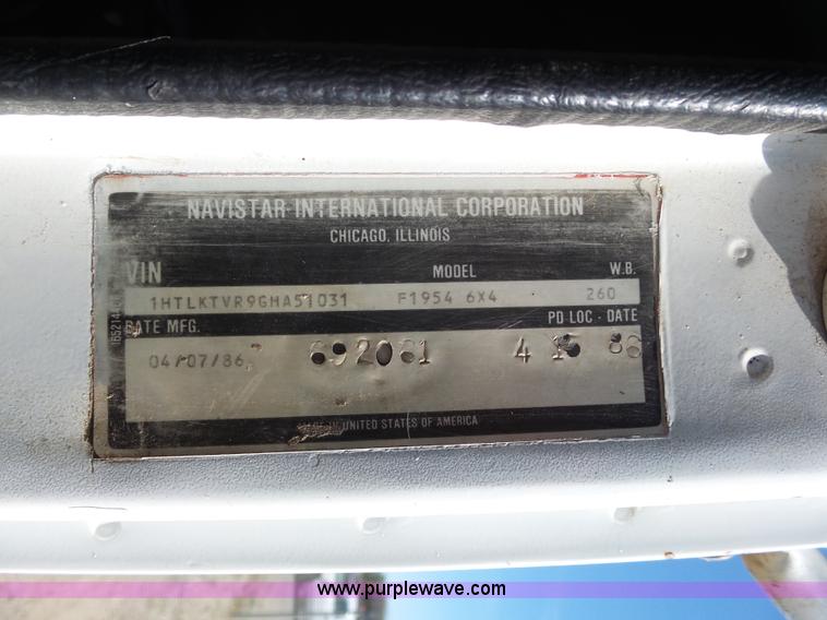 image for item J4985 1986 International F1954 dump truck