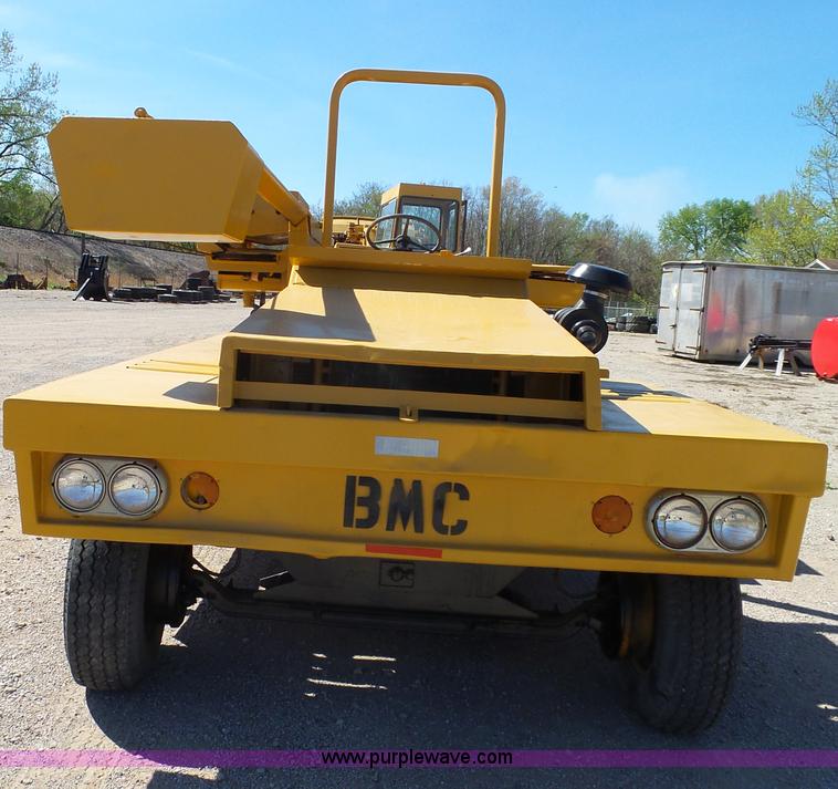 image for item J4987 1998 Broderson MH42-B Hammer-Hydra pavement breaker