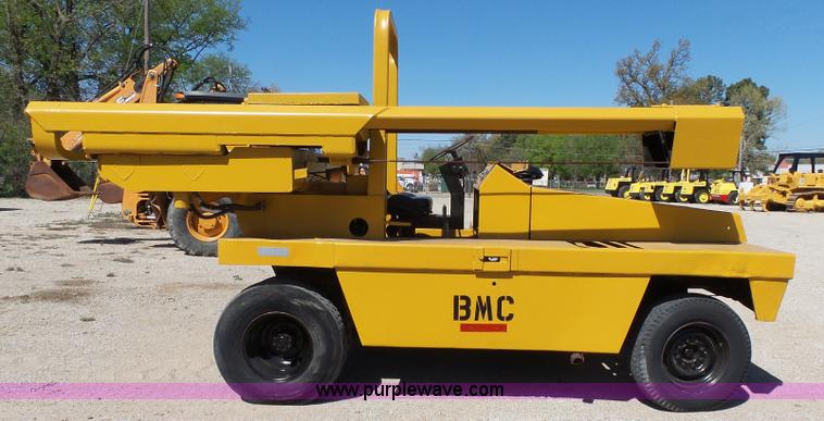 image for item J4987 1998 Broderson MH42-B Hammer-Hydra pavement breaker