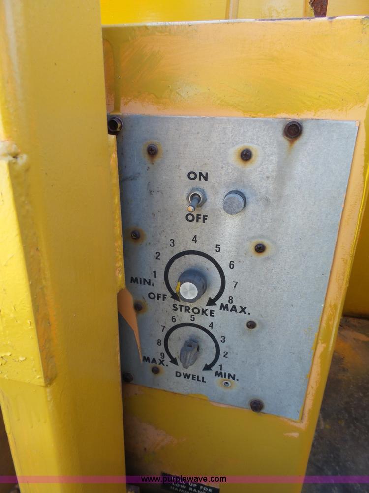 image for item J4987 1998 Broderson MH42-B Hammer-Hydra pavement breaker