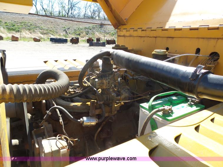 image for item J4987 1998 Broderson MH42-B Hammer-Hydra pavement breaker