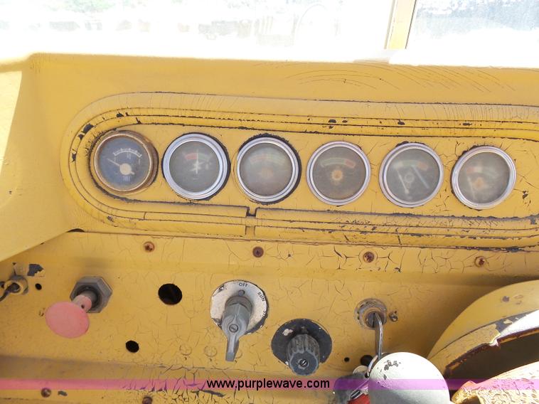 image for item J4988 1980 Caterpillar 613B elevating scraper