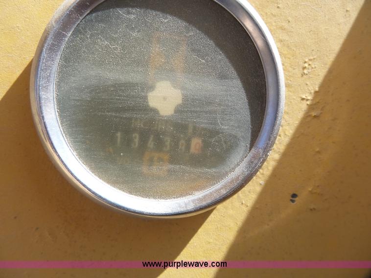 image for item J4988 1980 Caterpillar 613B elevating scraper