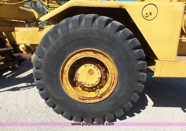 image for item J4988 1980 Caterpillar 613B elevating scraper