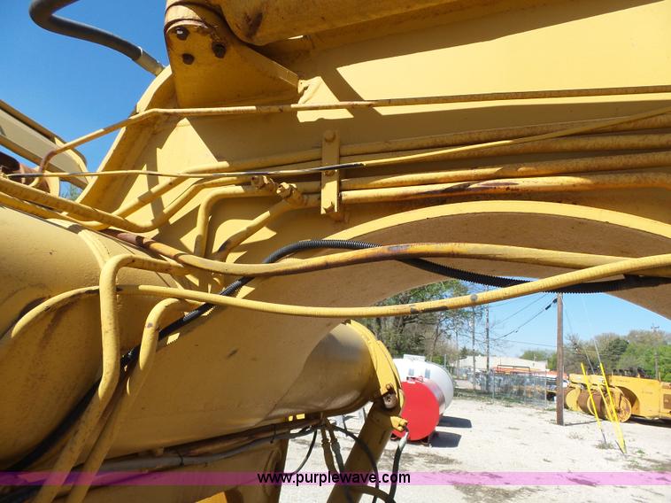 image for item J4988 1980 Caterpillar 613B elevating scraper