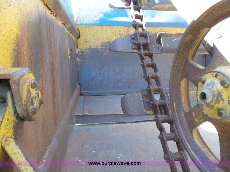 image for item J4988 1980 Caterpillar 613B elevating scraper