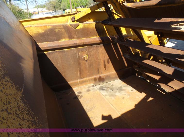 image for item J4988 1980 Caterpillar 613B elevating scraper