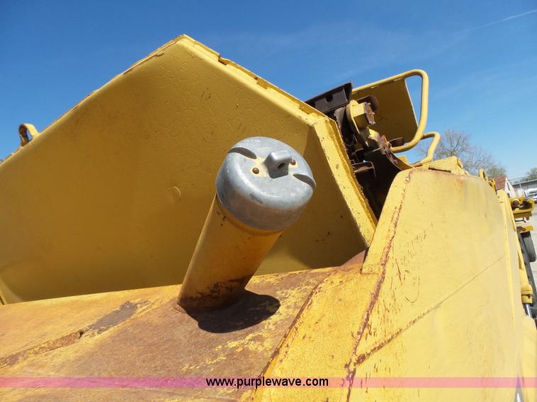 image for item J4988 1980 Caterpillar 613B elevating scraper