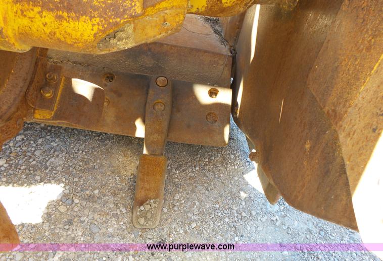 image for item J4988 1980 Caterpillar 613B elevating scraper