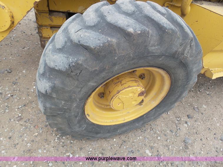 image for item J6126 2000 Caterpillar 416C backhoe