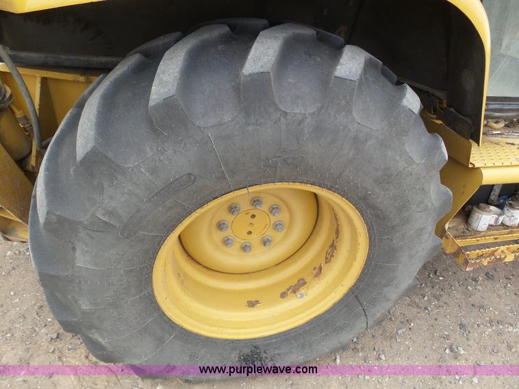 image for item J6126 2000 Caterpillar 416C backhoe