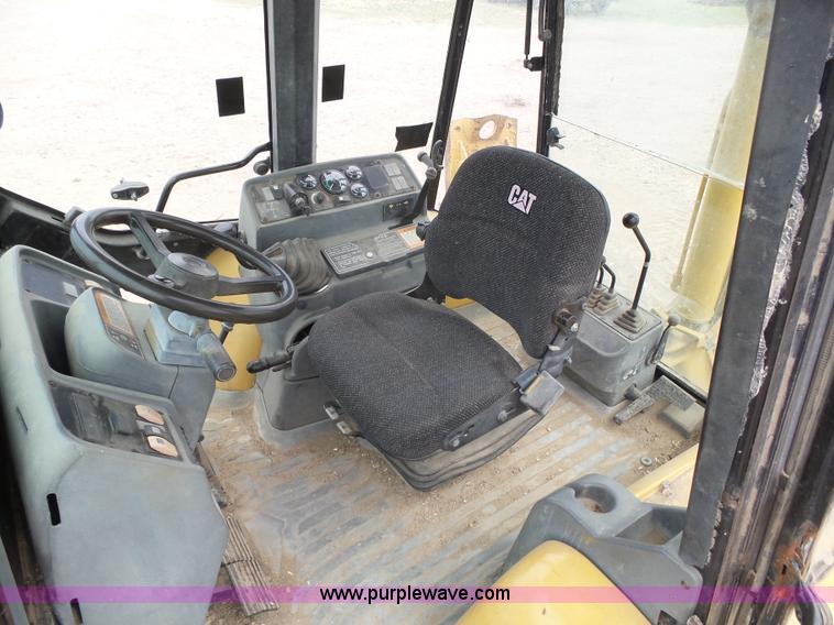image for item J6126 2000 Caterpillar 416C backhoe
