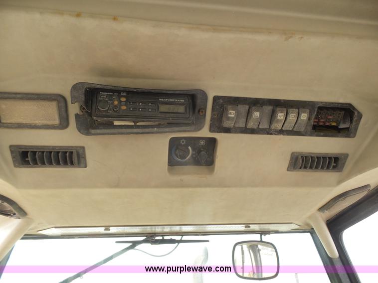 image for item J6126 2000 Caterpillar 416C backhoe