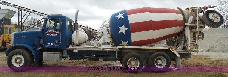 image for item J7263 1989 Peterbilt 357 mixer truck