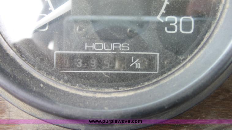 image for item J7263 1989 Peterbilt 357 mixer truck